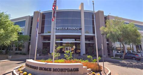 Officials probe death of Wells Fargo employee found .